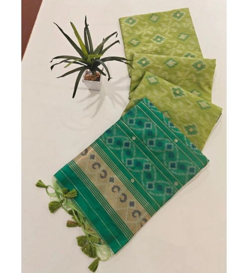 Women's Raw Silk Ikkat Saree With Unstitched Blouse 5.5Mtr (Green)