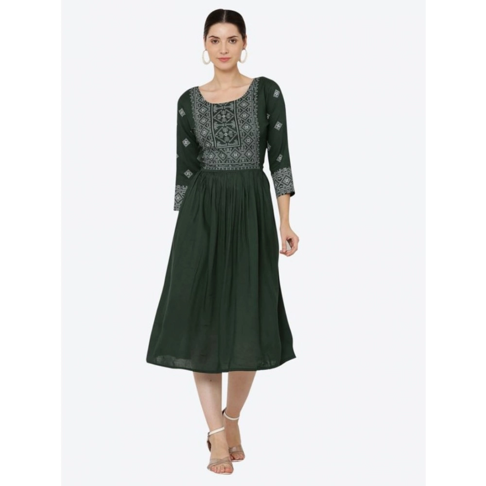Women's Casual Rayon 3-4th Sleeves Kurti (Green)