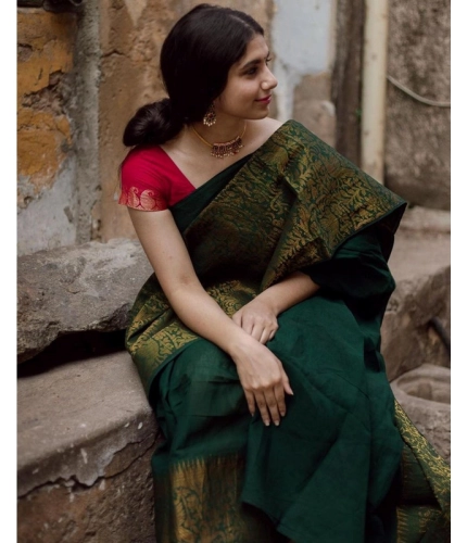 Women's Soft Lichi Silk Printed Saree With Unstitched Blouse 5.5Mtr (Green) Women's Soft Lichi Silk Printed Saree With Unstitched Blouse 5.5Mtr (Green)