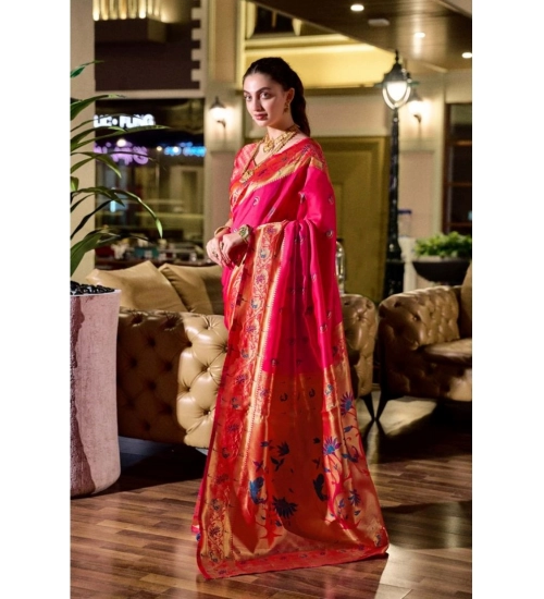 Women's Silk Blend Zari Woven Saree With Unstitched Blouse 5.5Mtr (Pink)