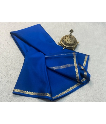 Women's Crepe Chit Pallu Solid Saree With Unstitched Blouse 5.5Mtr (Blue) Women's Crepe Chit Pallu Solid Saree With Unstitched Blouse 5.5Mtr (Blue)