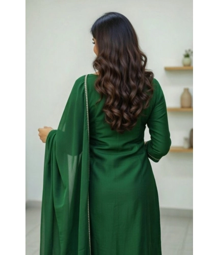 Women's Georgette Ethnic Motif Round 3/4th Sleeve Kurti With Pant Dupatta Set (Green)