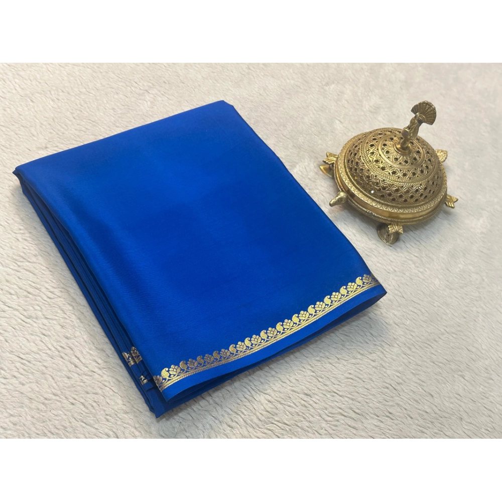 Women's Crepe Chit Pallu Solid Saree With Unstitched Blouse 5.5Mtr (Blue) Women's Crepe Chit Pallu Solid Saree With Unstitched Blouse 5.5Mtr (Blue)
