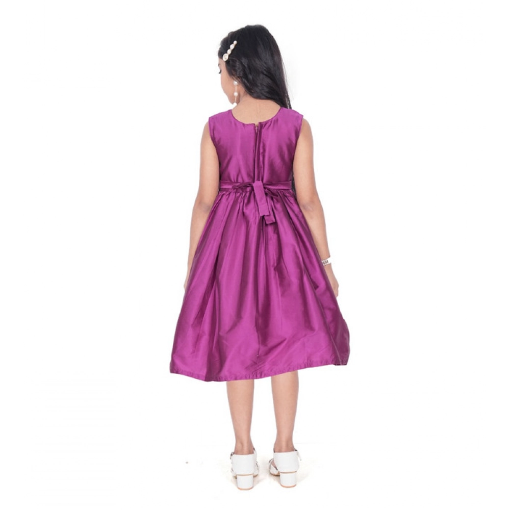 Girl's Taffeta Silk Soild Sleeve Less Round Neck Dress (Purple) Girl's Taffeta Silk Soild Sleeve Less Round Neck Dress (Purple)