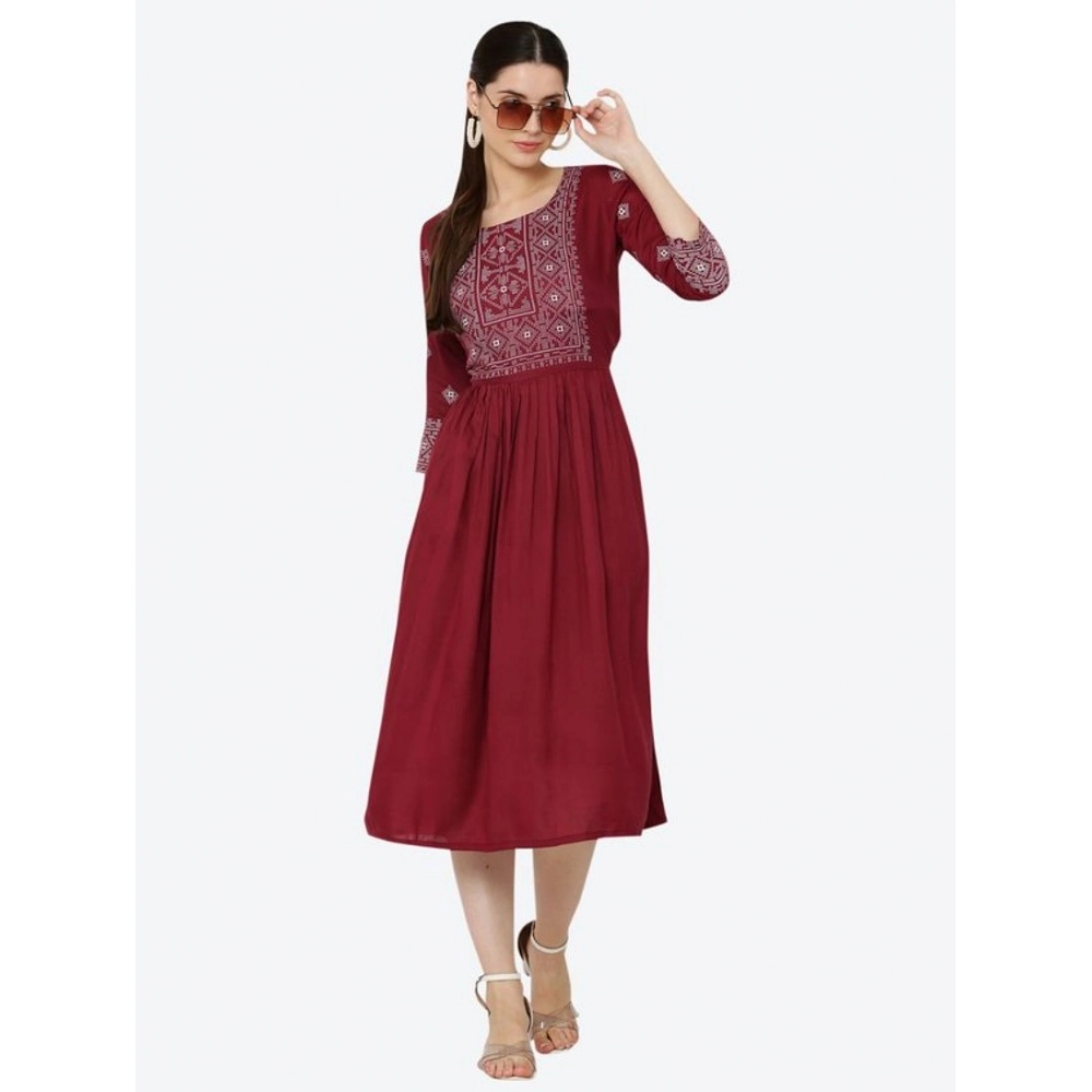Women's Casual Rayon 3-4th Sleeves Kurti (Maroon)