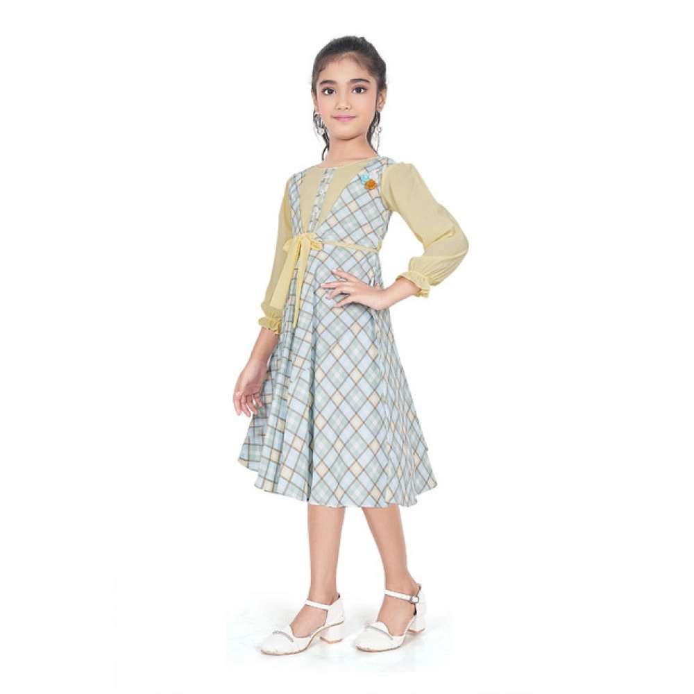 Girl's Digital Twill Striped 3/4 th Sleeve Round Neck Dress (Light Green)