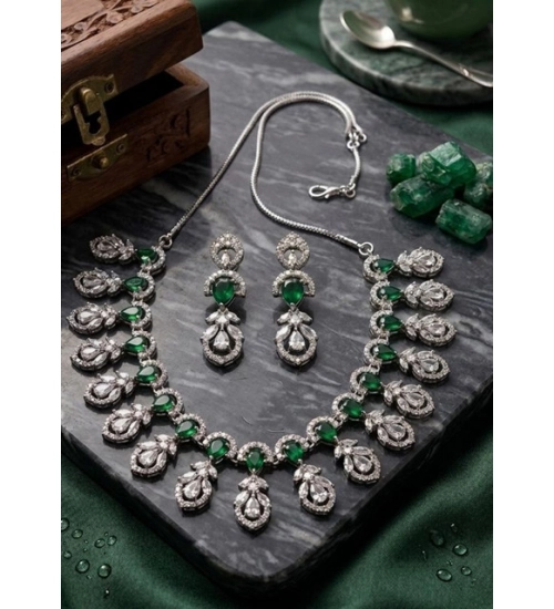Women's Brass Silver Plated Necklace set (Green)
