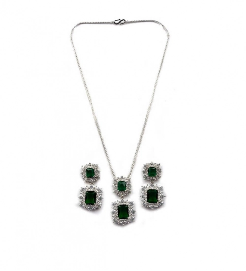 Women's Brass Silver Plated Pendant Set (Green) Women's Brass Silver Plated Pendant Set (Green)