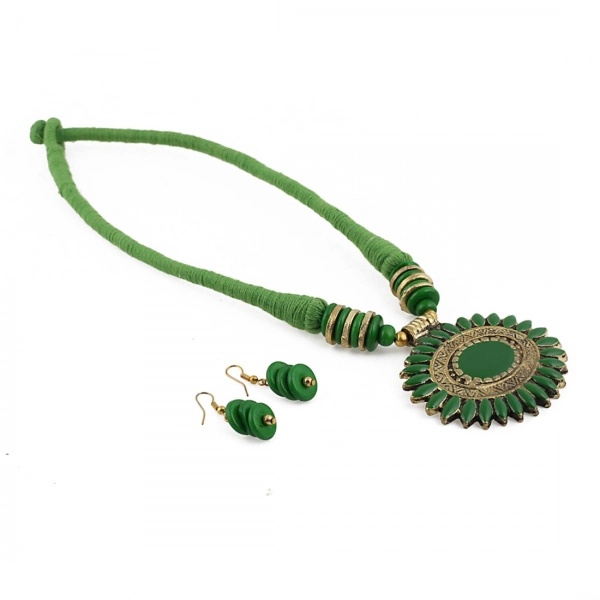 Dropship Green Color Designer Tibetan Style Fashion Necklace set
