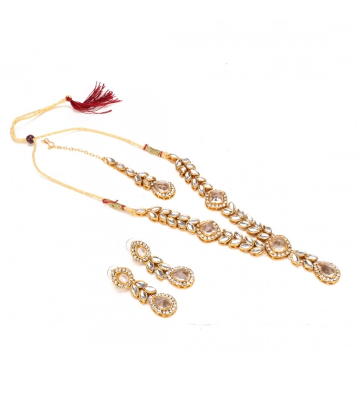 Gold Plated Traditional Kundan Necklace Set with Earrings and Maang Tikka