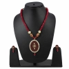 Dropship Women's Stylish Maroon Golde Plated Traditional Kundan Necklace Set with Earrings (Color: Red)