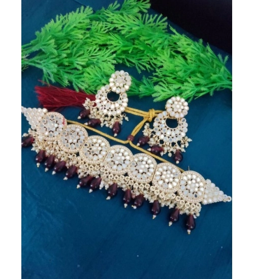 Women's Necklace Chowker Set (Maroon, Free Size)