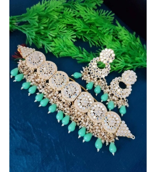 Women's Necklace Chowker Set (Green, Free Size)