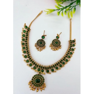 Generic Women's Classic Kampu Necklace Set (Green, Free Size)
