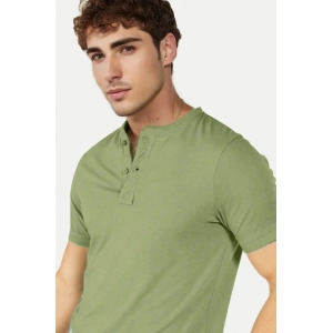 Generic Men's Casual Half sleeve Solid Cotton Henley Neck T-shirt (Pista)