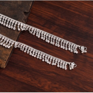 Generic Women's Silver Color Anklets (Free Size: Upto 10") 