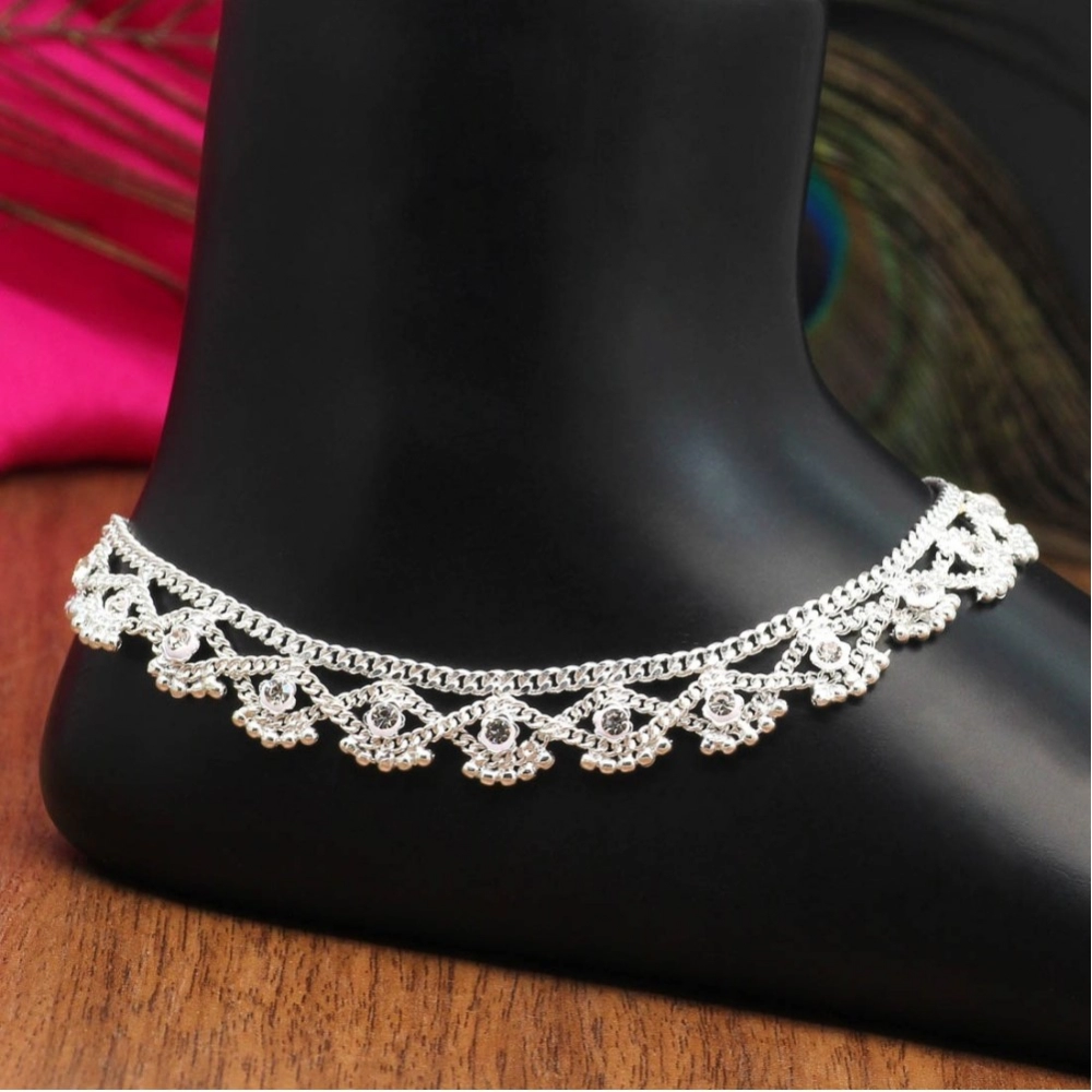 Generic Women's Silver Color Rhinestone Anklets (Free Size: Upto 10") 
