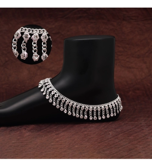 Women's Silver Color Anklets (Free Size: Upto 10") 
