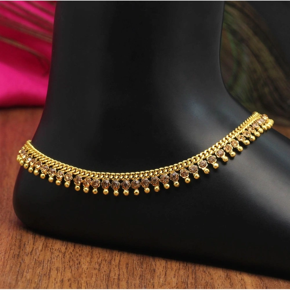 Generic Women's Gold Color Rhinestone Anklets (Free Size: Upto 10") 