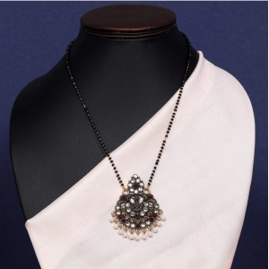 Generic Women's White Color Mangalsutra 