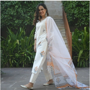 Generic Women's Casual 3/4th Sleeve Printed Cotton Kurti Set (White)