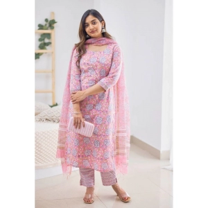 Generic Women's Casual 3/4th Sleeve Printed Cotton Kurti Set (Pink)