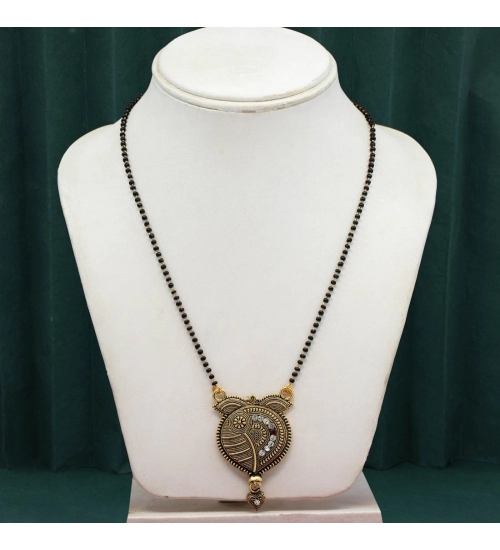 Women's Gold Color 5 Piece Of Mangalsutra Combo 