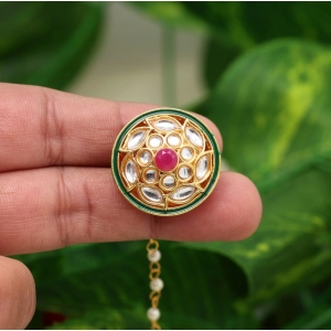 Generic Women's Maroon & Green Color Kundan Meena Borla Tikka 