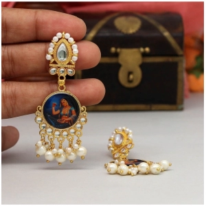 Generic Women's Multi Color Kundan Kundan Earrings 