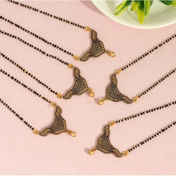 Dropship Women's Gold Color 5 Piece Of Mangalsutra Combo