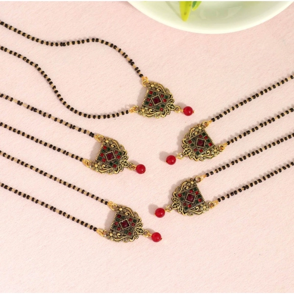 Dropship Women's Maroon &amp; Green Color 5 Piece Of Mangalsutra Combo