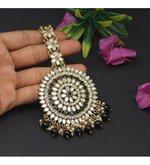 Women's Black Color Mirror Work Maang Tikka 