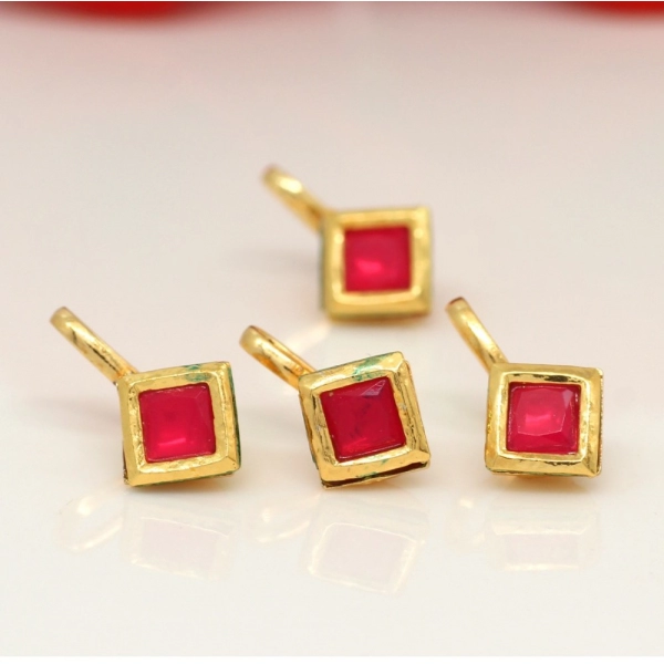 Dropship Women's Rani Color Kundan Nose Pin Combo Of 4 Pieces
