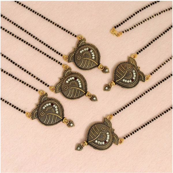 Dropship Women's Gold Color 5 Piece Of Mangalsutra Combo