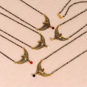 Generic Women's Multi Color 5 Piece Of Mangalsutra Combo 
