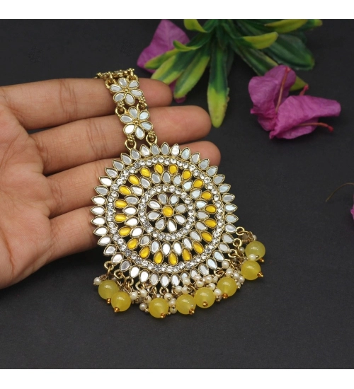 Women's Yellow Color Mirror Work Maang Tikka Women's Yellow Color Mirror Work Maang Tikka