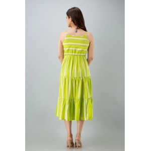 Generic Women's Casual Sleeveless Striped Crape Dresses (Parrot Green )