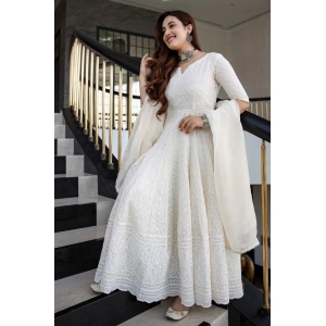 Generic Women's Casual 3/4th Sleeve Embroidered Cotton Gown (White)