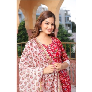 Generic Women's Casual 3/4th Sleeve Printed Cotton Kurti Set (Red)