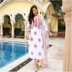 Generic Women's Casual 3/4th Sleeve Block Print Cotton Kurti Set (White And Marron)