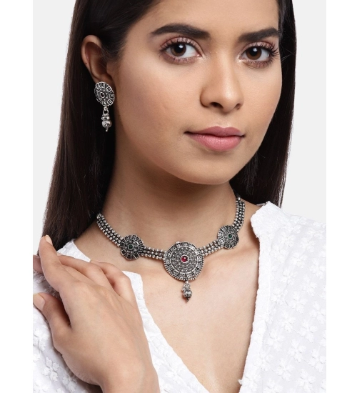 Women's Rose Gold Plated Alloy Necklace & Earings Set (Silver) Women's Rose Gold Plated Alloy Necklace & Earings Set (Silver)