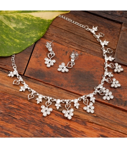 Women's Rose Gold Plated Brass Necklace &amp; Earings Set (Silver)