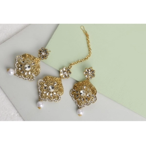 Generic Women's Rose Gold Plated Alloy Kundan Earrings & Mangtikka (White)