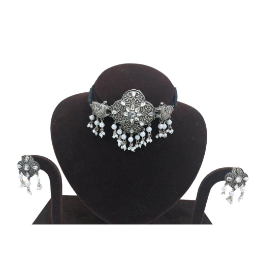 Women's Rose Gold Plated Alloy Necklace & Earings Set (Silver & White) Women's Rose Gold Plated Alloy Necklace & Earings Set (Silver & White)