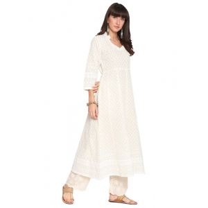 Generic Women's Casual 3/4th Sleeve Embroidered Cotton Kurti (Cream)
