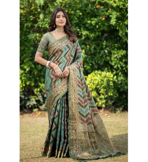 Women's Organza Printed Saree With Unstitched Blouse (Green, 5-6 Mtrs)