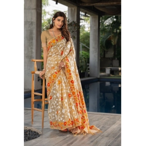 Generic Women's Cotton Printed Saree With Unstitched Blouse (Beige, 5-6 Mtrs)
