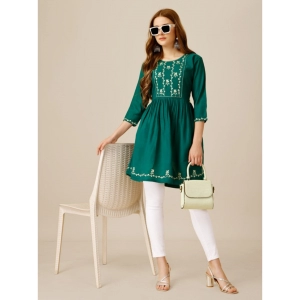 Generic Women's Casual 3-4 th Sleeve Embroidered Rayon Tunic Top (Light Green)