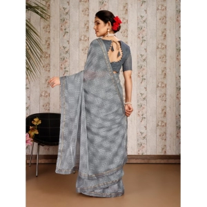 Generic Women's Zomto Checked Saree With Unstitched Blouse (Grey, 5-6 Mtrs)