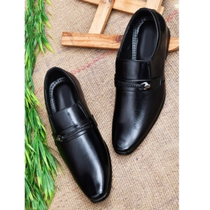 Generic Men's Faux Leather Formal Shoes (Black)